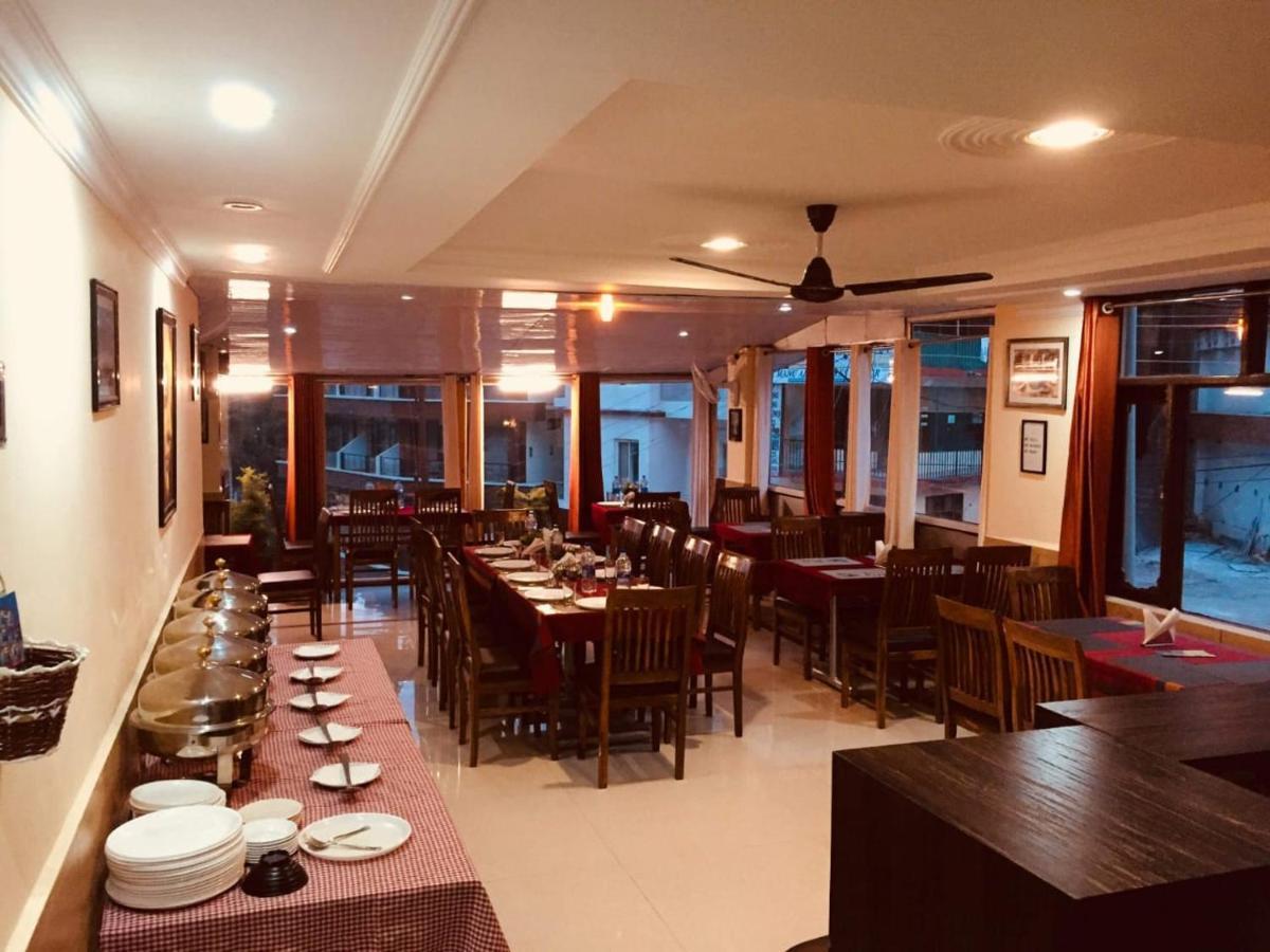 Hotel Om Palace McLeod Ganj Exteriér fotografie
