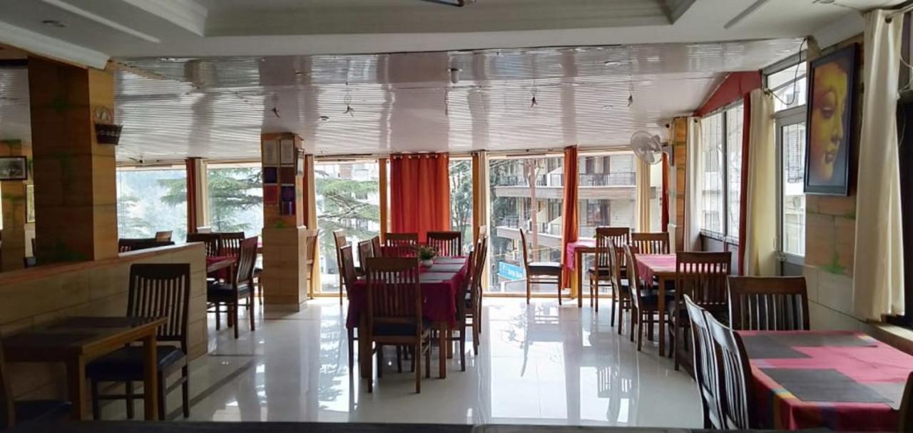 Hotel Om Palace McLeod Ganj Exteriér fotografie